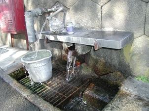 御作田神社の清水（みさくだじんじゃのゆうすい）